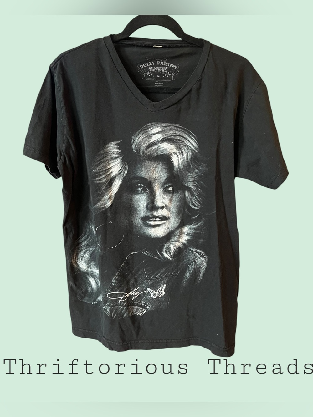 Dolly Parton Portrait Graphic Tee